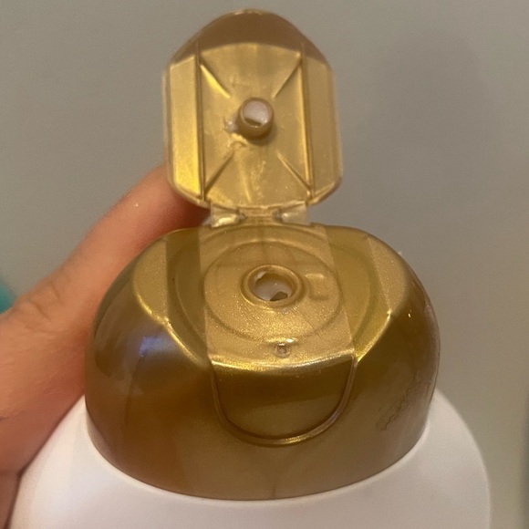 Brand new set of 2 coconut milk shampoo and conditioner 13 fluid oz - Picture 7 of 7